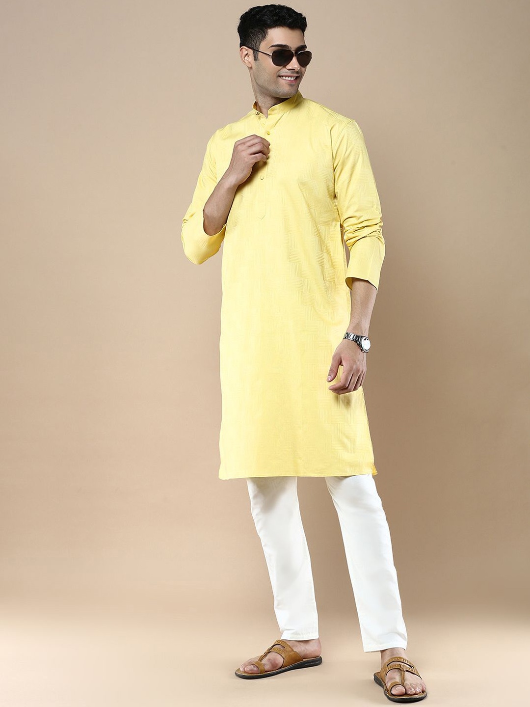 

Anouk Men Regular Kurta with Trousers, Yellow