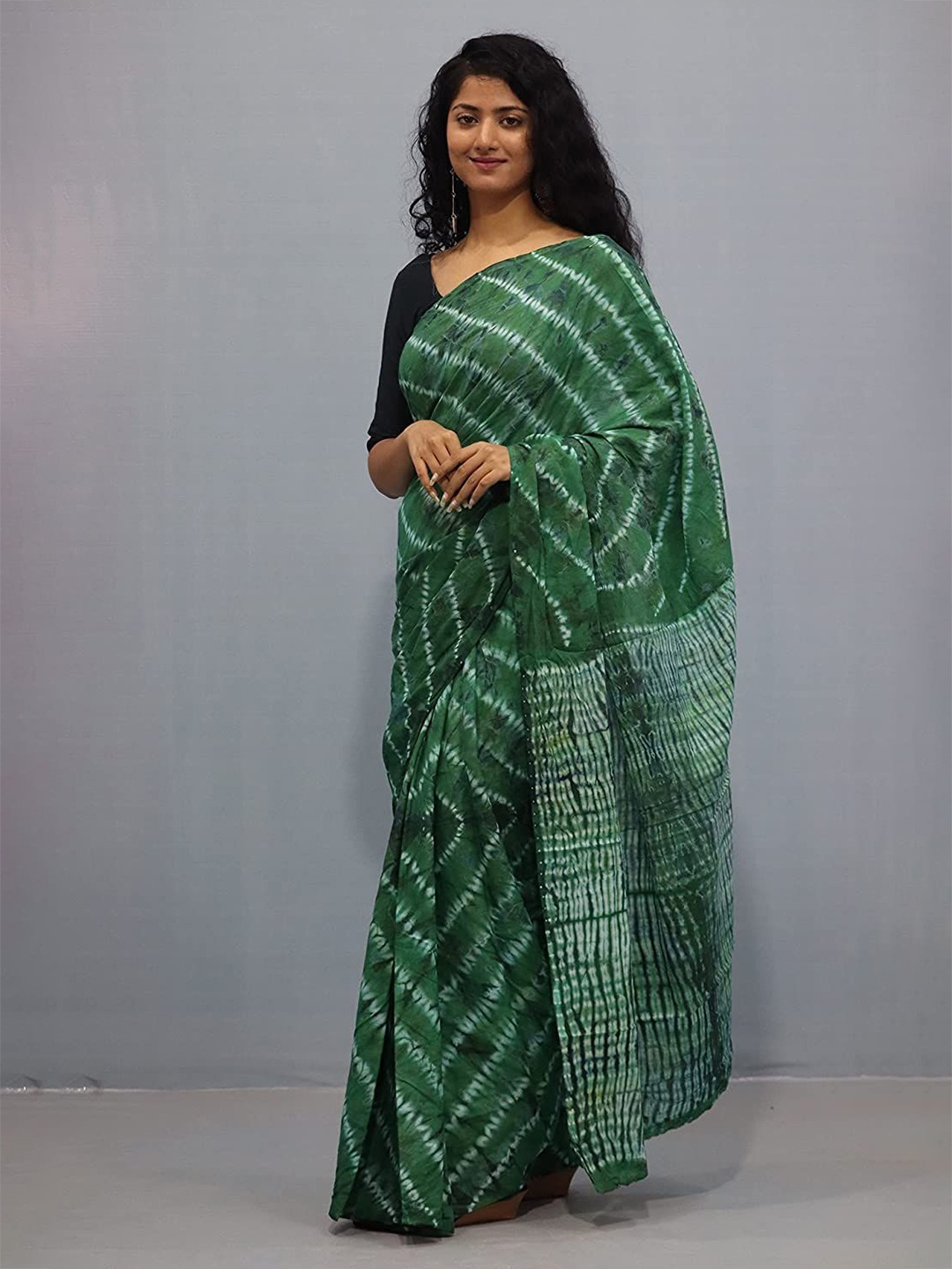 

JAIPURI PRINT Leheriya Pure Cotton Block Print Saree, Green