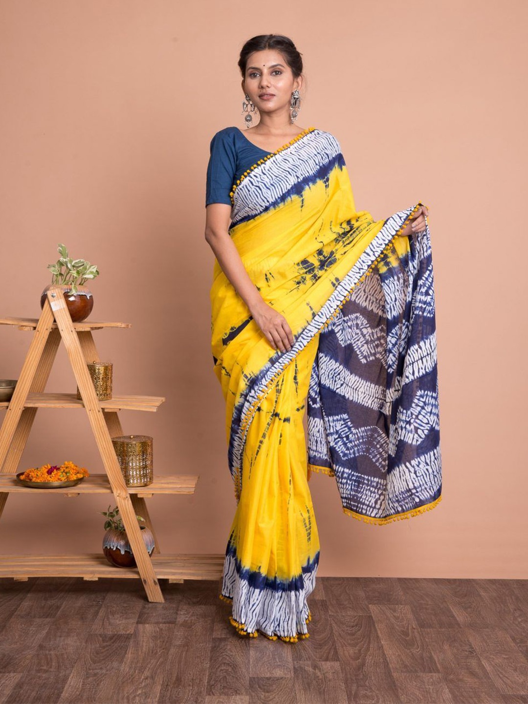 

JAIPURI PRINT Leheriya Pure Cotton Ikat Saree, Yellow