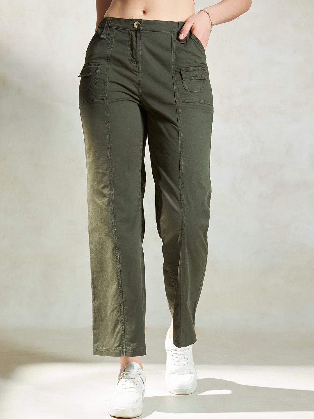 

Virgio Women Loose Fit Mid-Rise Trousers, Olive