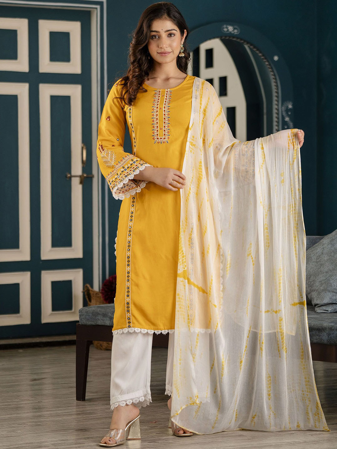 

Charu Women Floral Embroidered Regular Thread Work Kurta with Palazzos & With Dupatta, Mustard