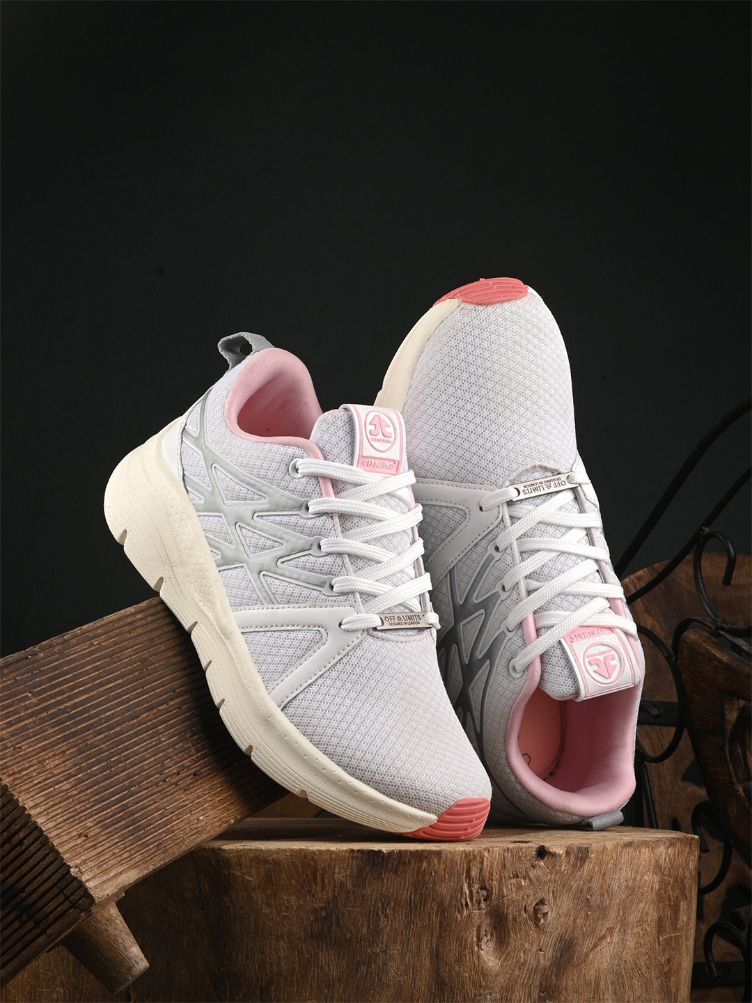 

OFF LIMITS Women Mesh Running Non-Marking Shoes, Off white