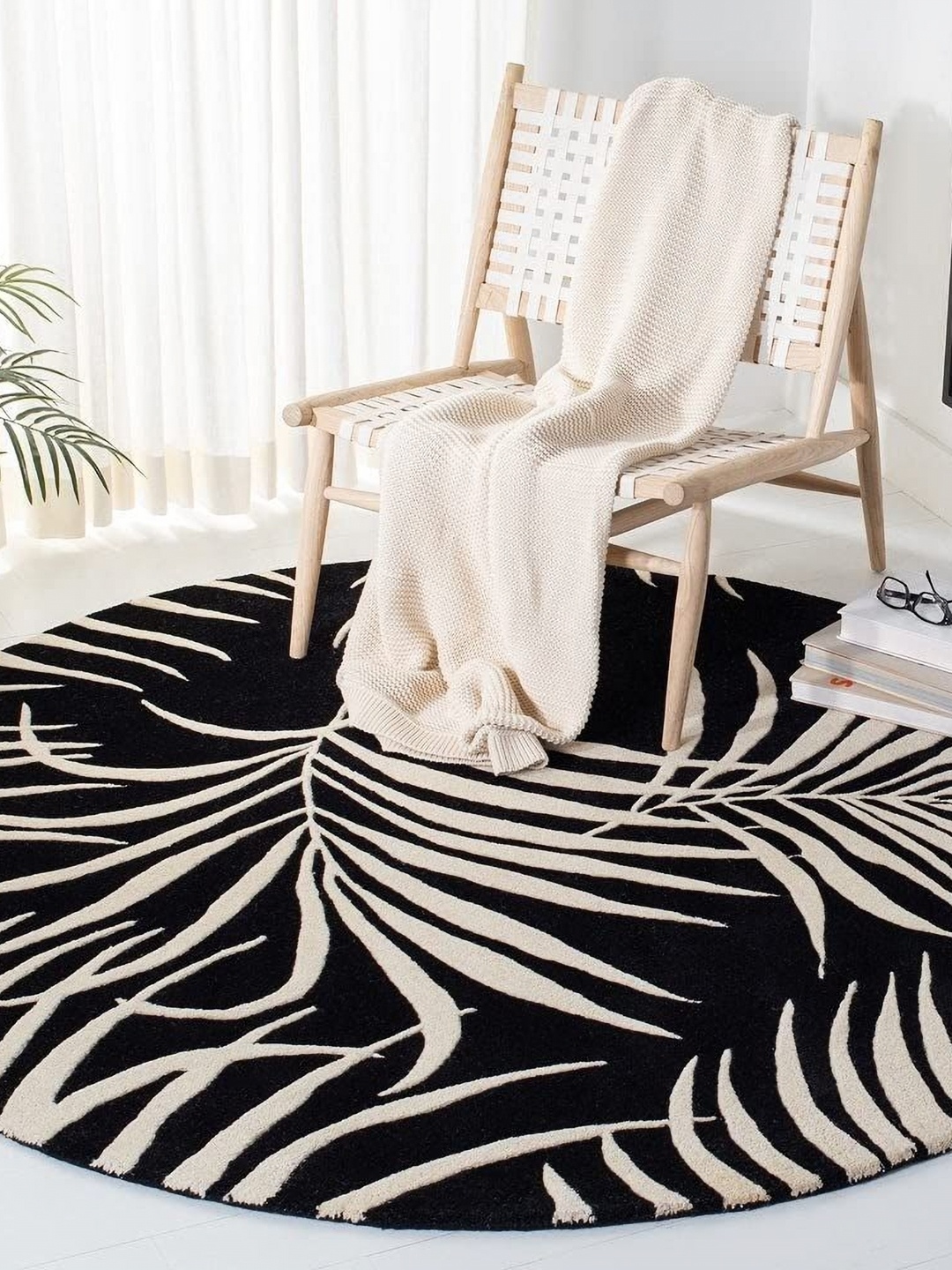 

Safiya Carpet Black Ethnic Motifs Woollen Carpets