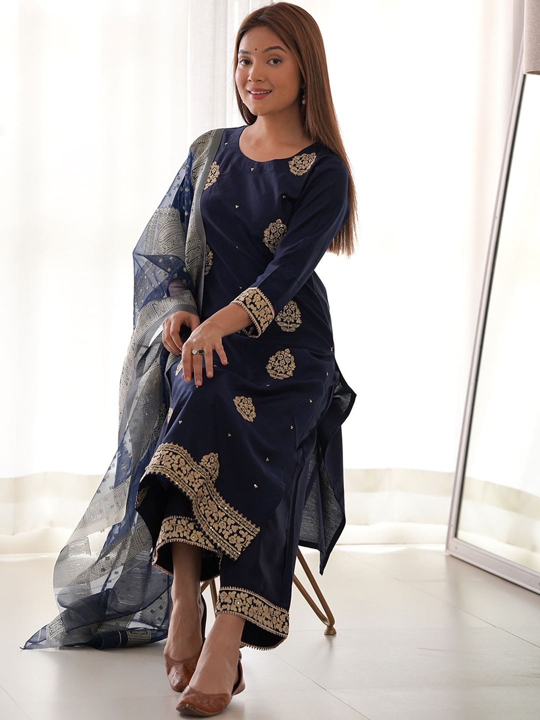 

Indo Era Women Floral Embroidered Regular Sequinned Liva Kurta with Trousers & With Dupatta, Navy blue