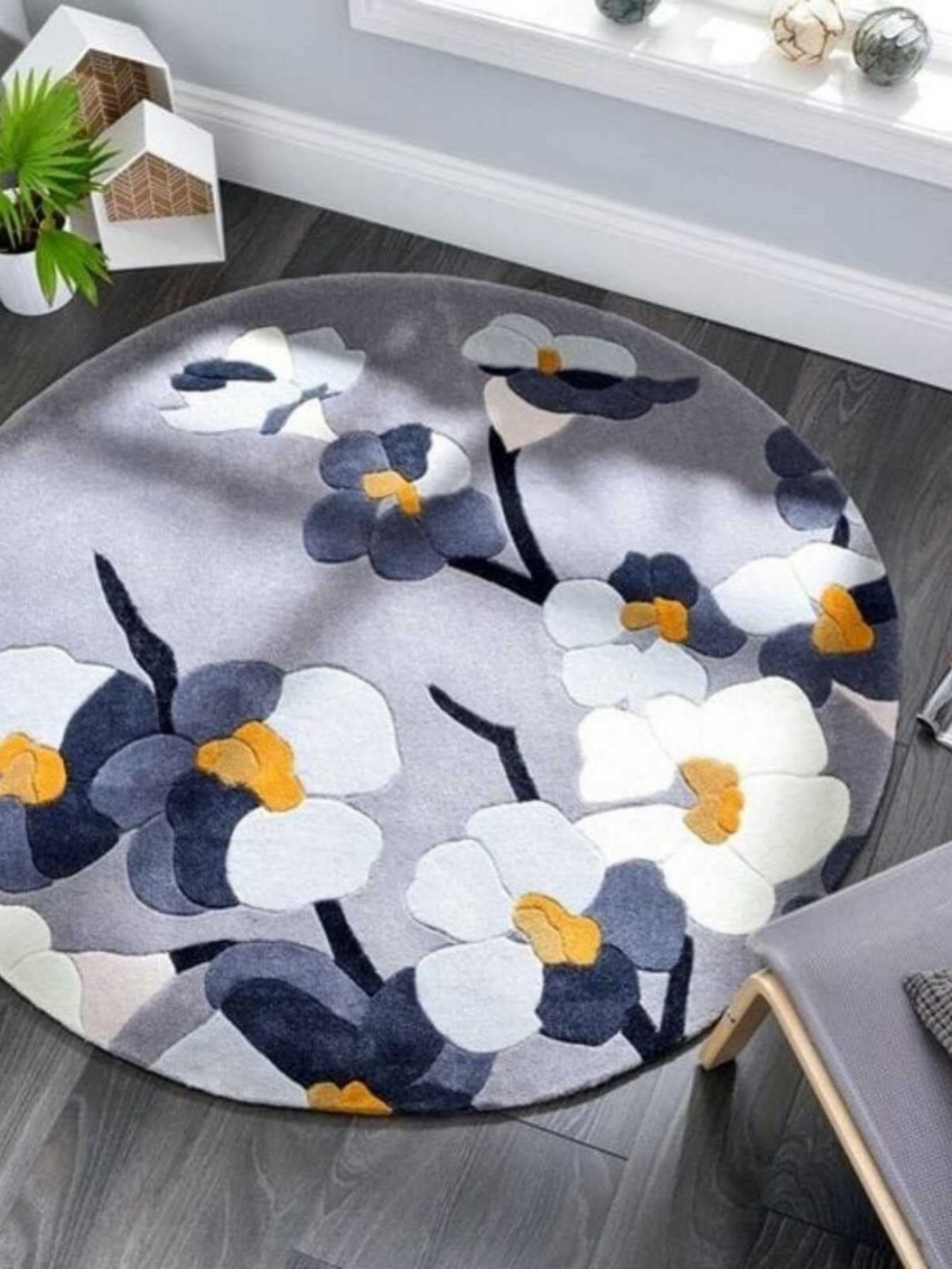 

Safiya Carpet Grey Ethnic Motifs Hand-Tufted Woollen Carpets