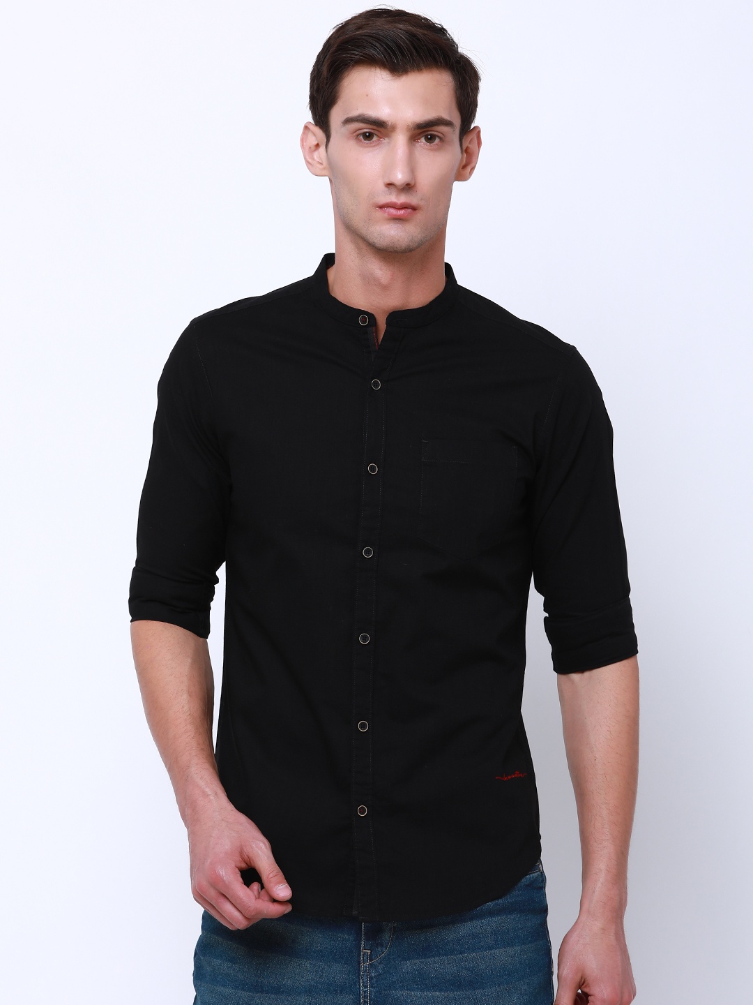 

LOCOMOTIVE Men Black Slim Fit Solid Casual Shirt