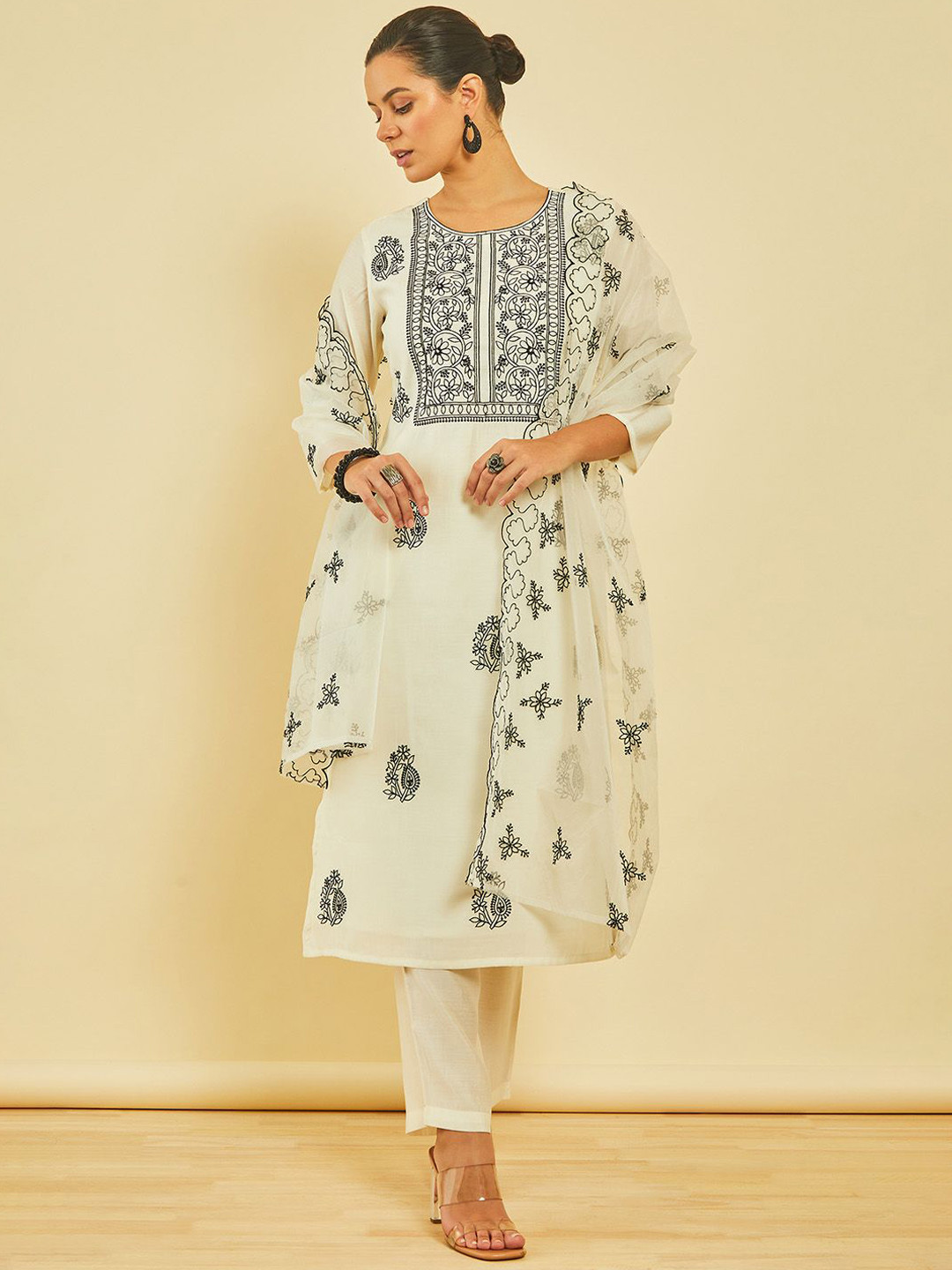 

Soch Women Floral Embroidered Regular Thread Work Chanderi Silk Kurta with Trousers & With Dupatta, Off white