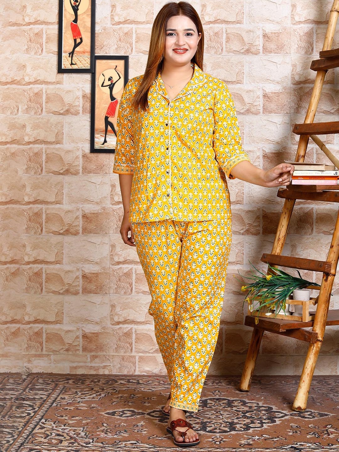 

JAIPZZ APPARELS Printed Shirt & Trouser Co-Ords, Yellow