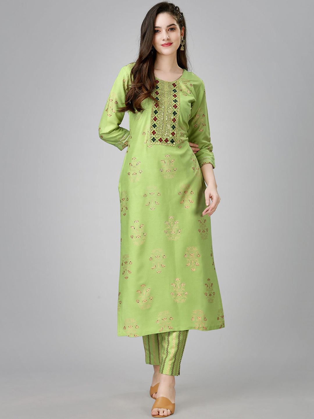 

ODETTE Women Floral Embroidered Regular Kurta with Trousers, Olive