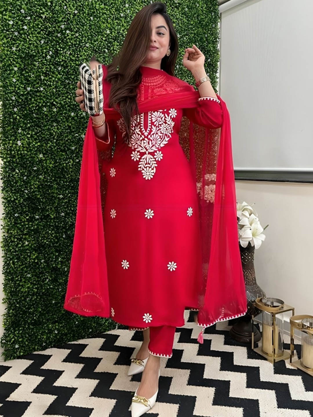 

KALINI Women Floral Embroidered Regular Thread Work Pure Cotton Kurta with Trousers & With Dupatta, Pink