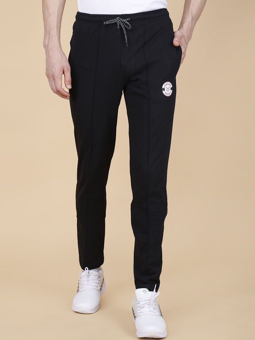 

STARFOX Men Printed Slim Fit Mid Rise Track Pants, Black