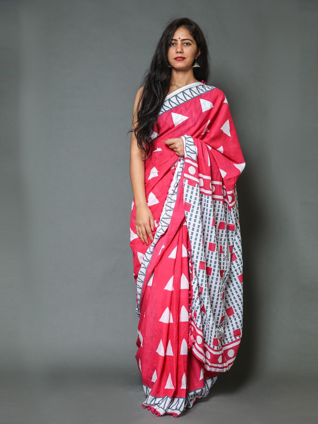 

JAIPURI PRINT Pure Cotton Bagru Saree, Red