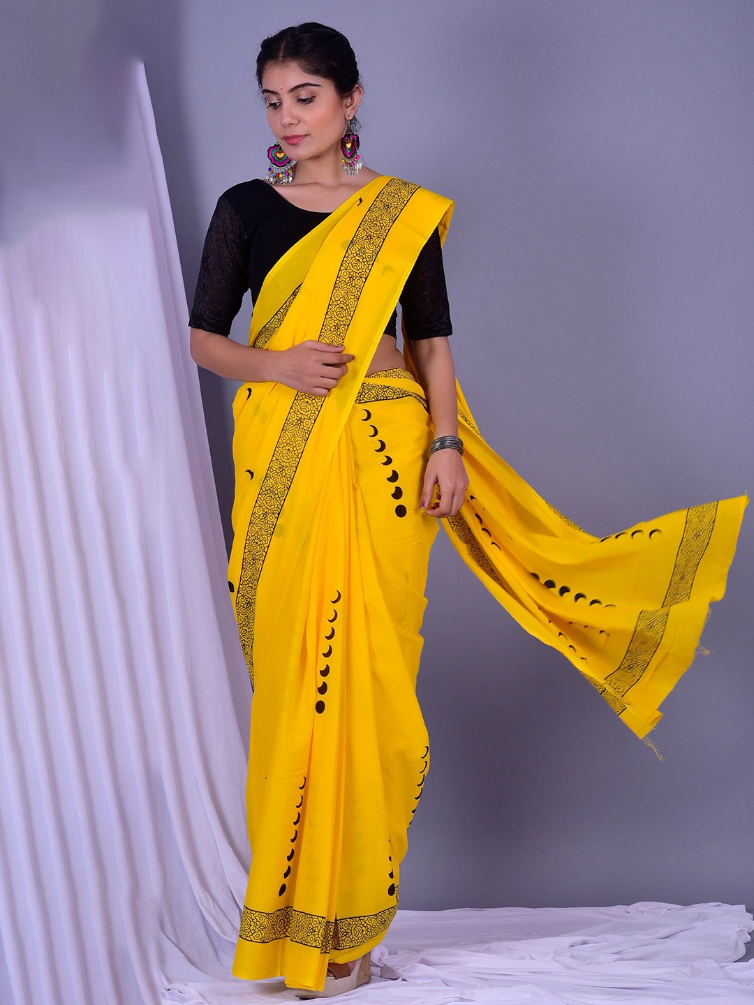 

JAIPURI PRINT Pure Cotton Bagru Saree, Yellow