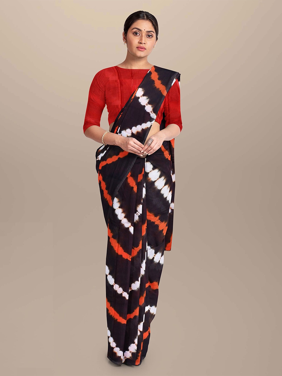 

JAIPURI PRINT Leheriya Pure Cotton Bagru Saree, Black