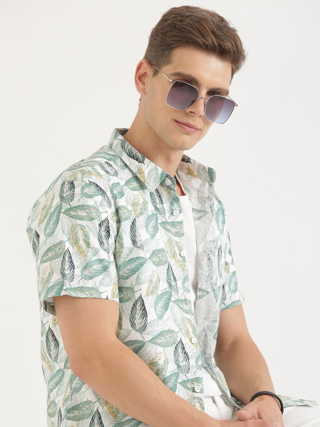 

Joven Men Opaque Printed Casual Shirt, White