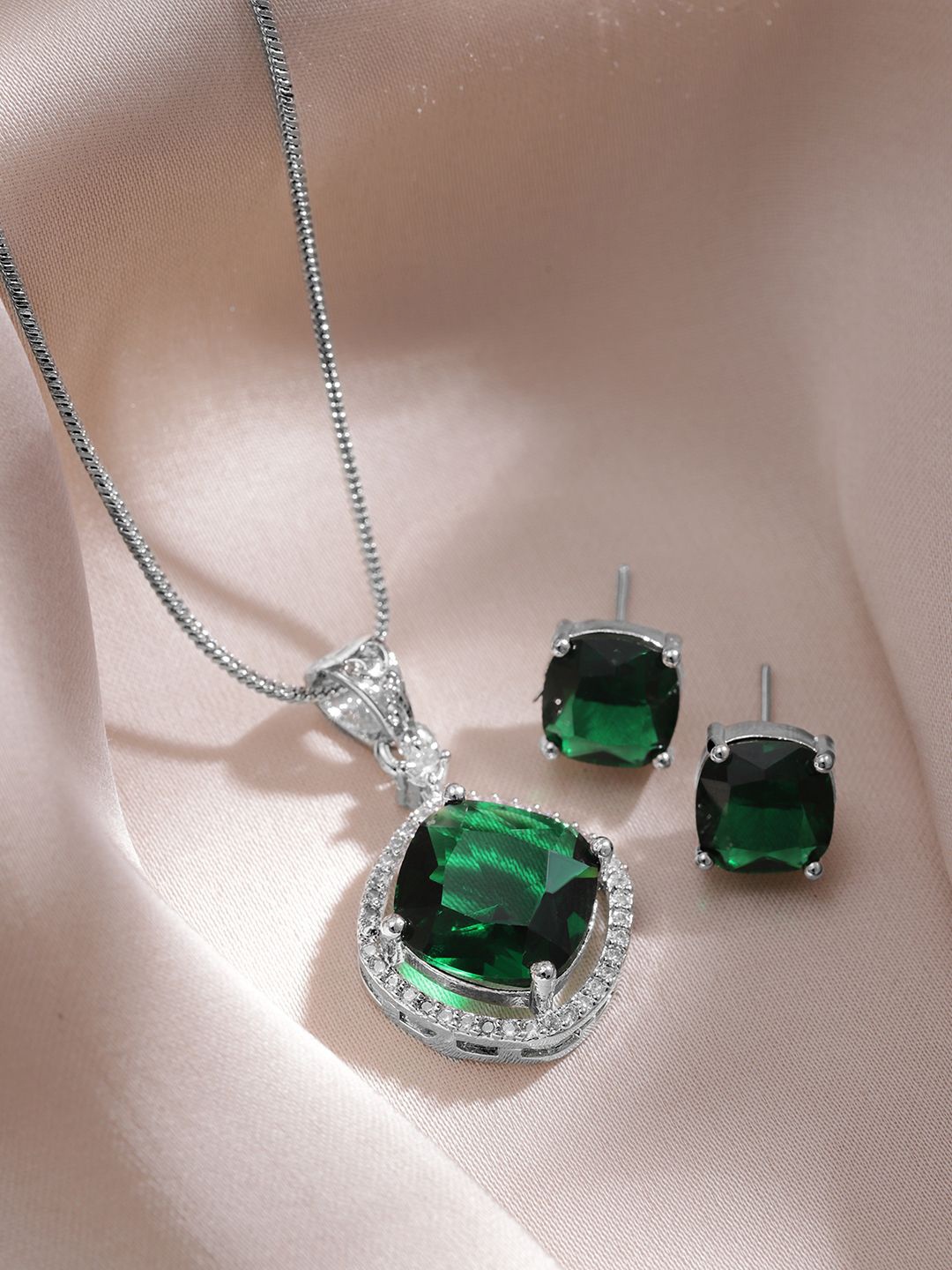 

Rubans Rhodium Plated Emerald & CZ Studded Pendant Necklace Set, Silver