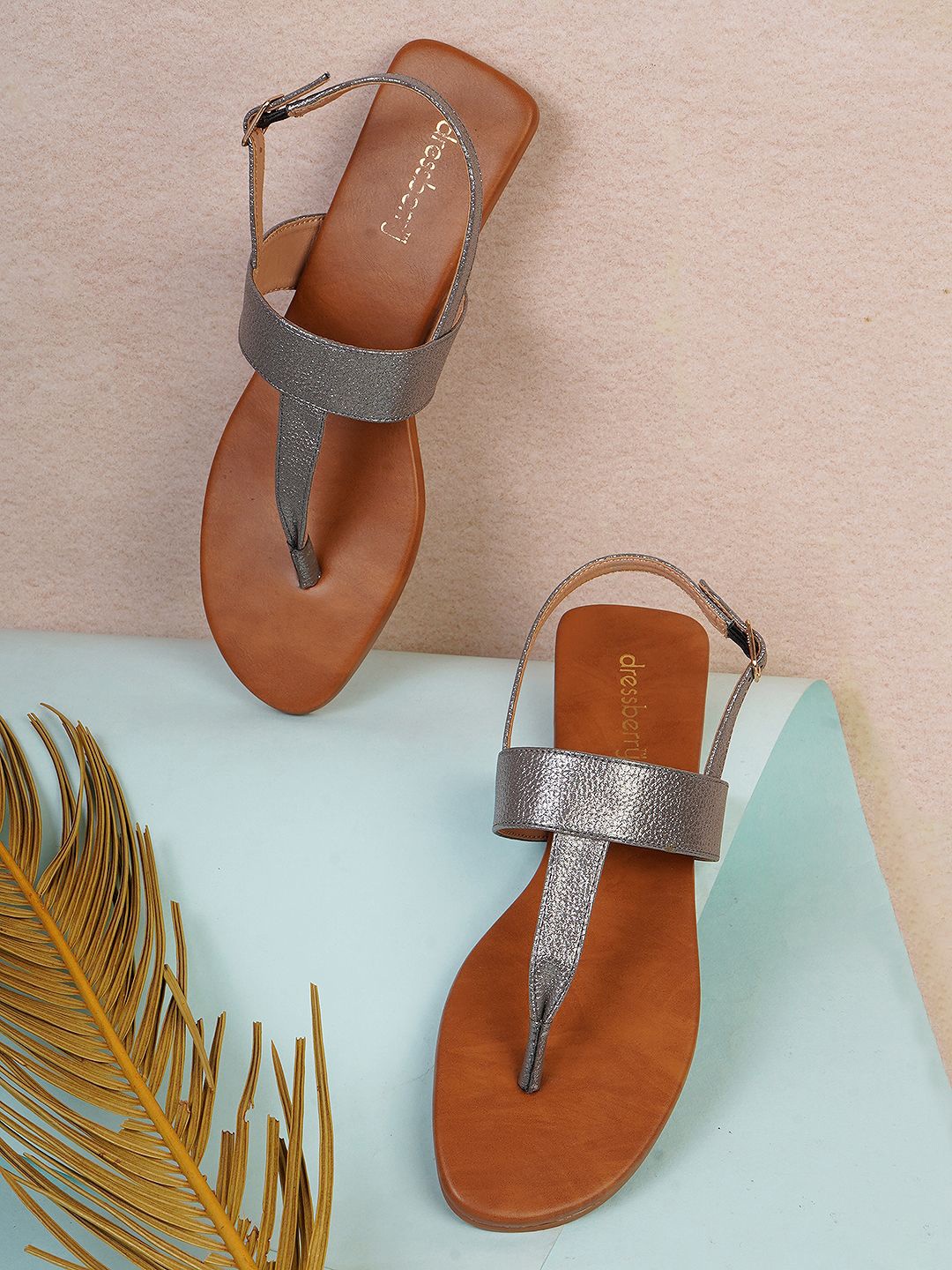 

DressBerry Women Printed T-Strap Flats, Copper