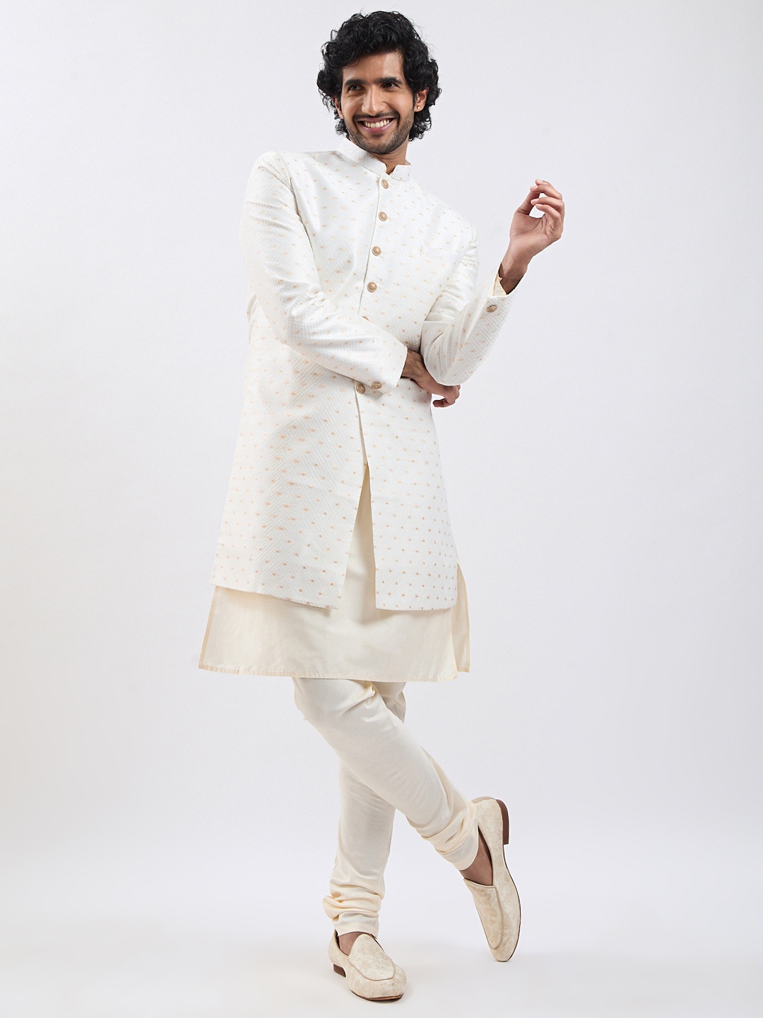 

VASTRAMAY Silk Self-Design Sherwani Set, Cream