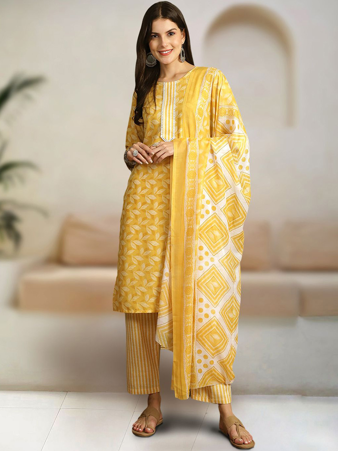 

7Threads Women Ethnic Motifs Printed Regular Pure Cotton Kurta with Trousers & With Dupatta, Yellow