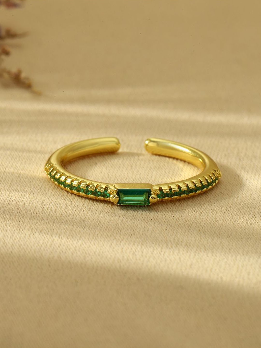

SALTY Adjustable Finger Ring, Gold