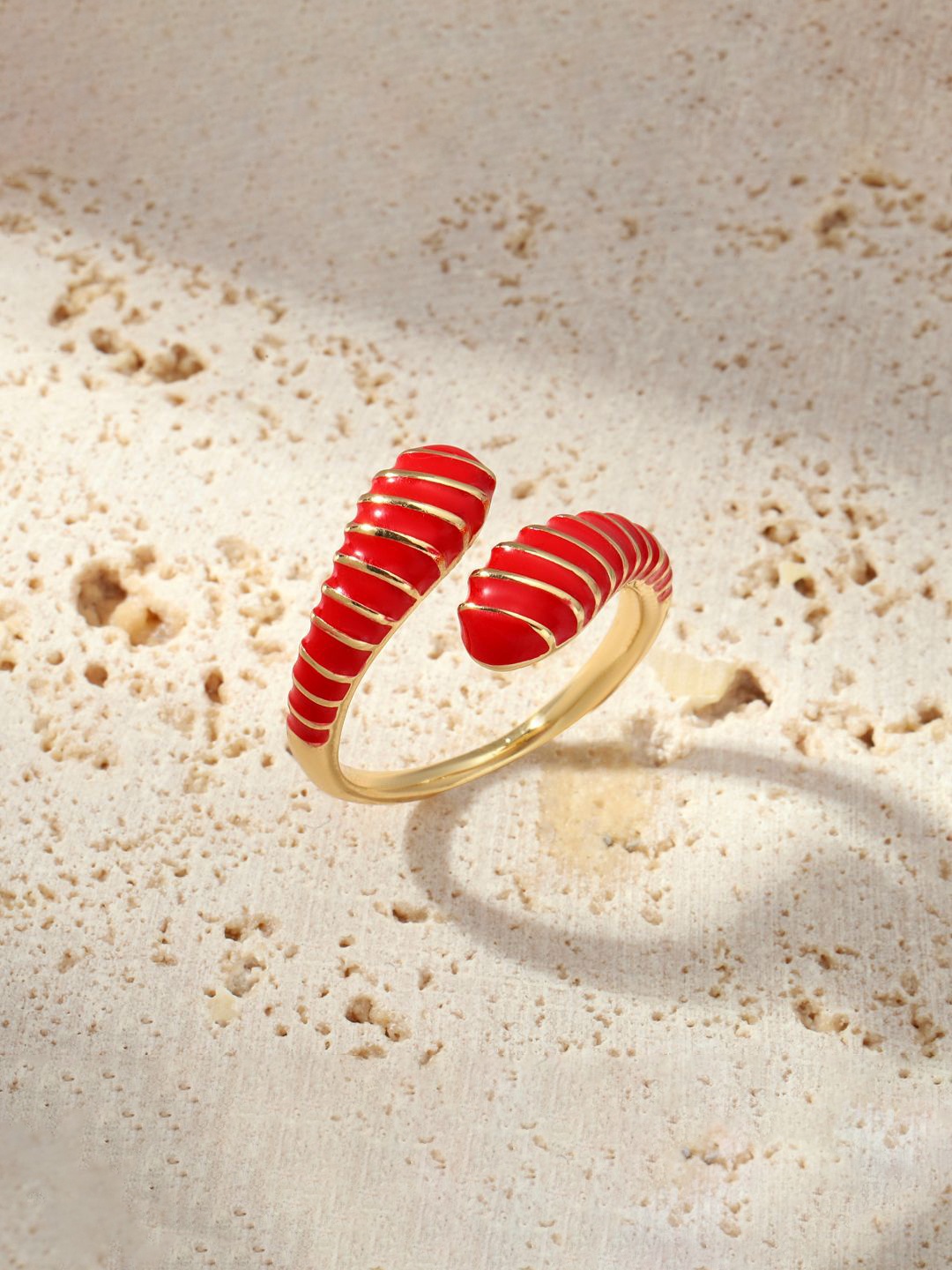 

SALTY Adjustable Finger Ring, Red