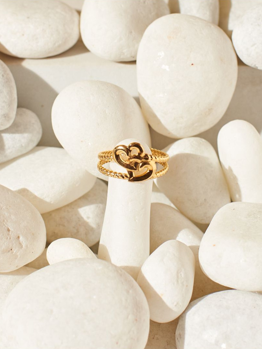 

SALTY Double Heart Endearing Elegance Ring, Gold