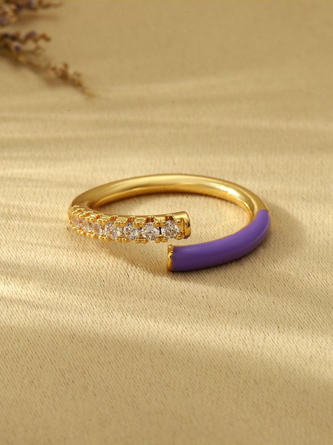 

SALTY Stone-Studded Adjustable Finger Ring, Gold