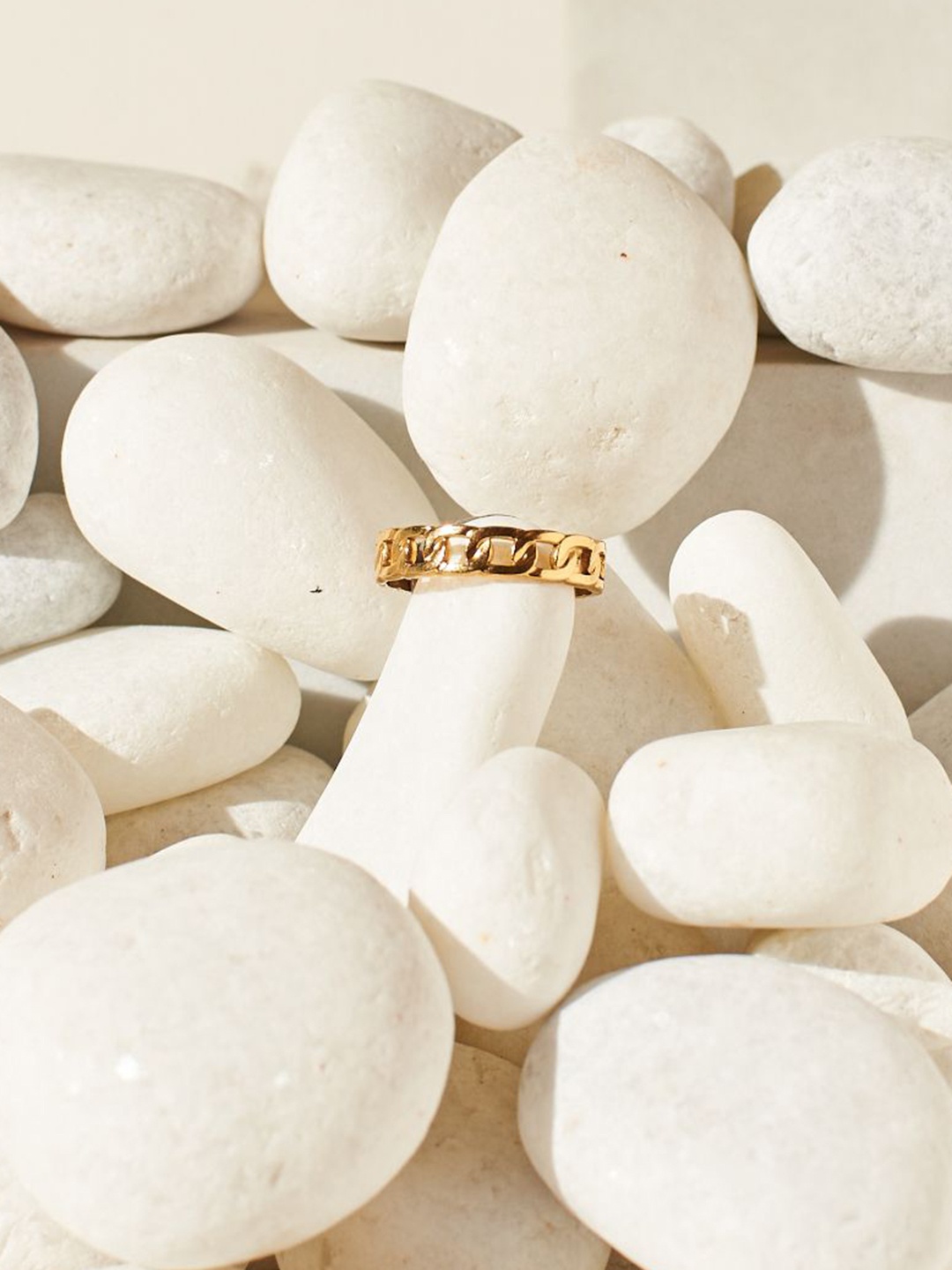 

SALTY Zephyr Finger Ring, Gold