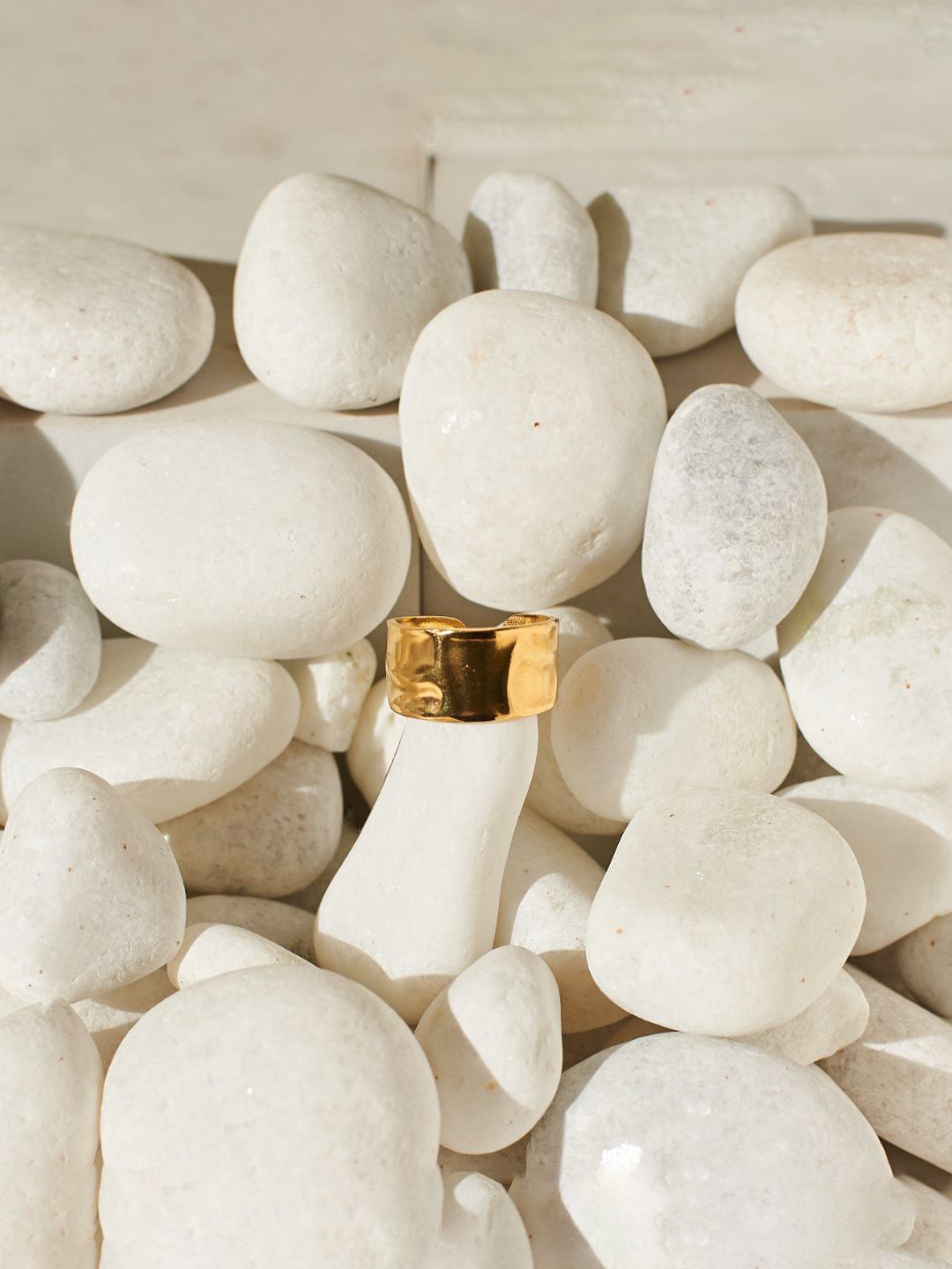 

SALTY Stone-Studded Adjustable Finger Ring, Gold