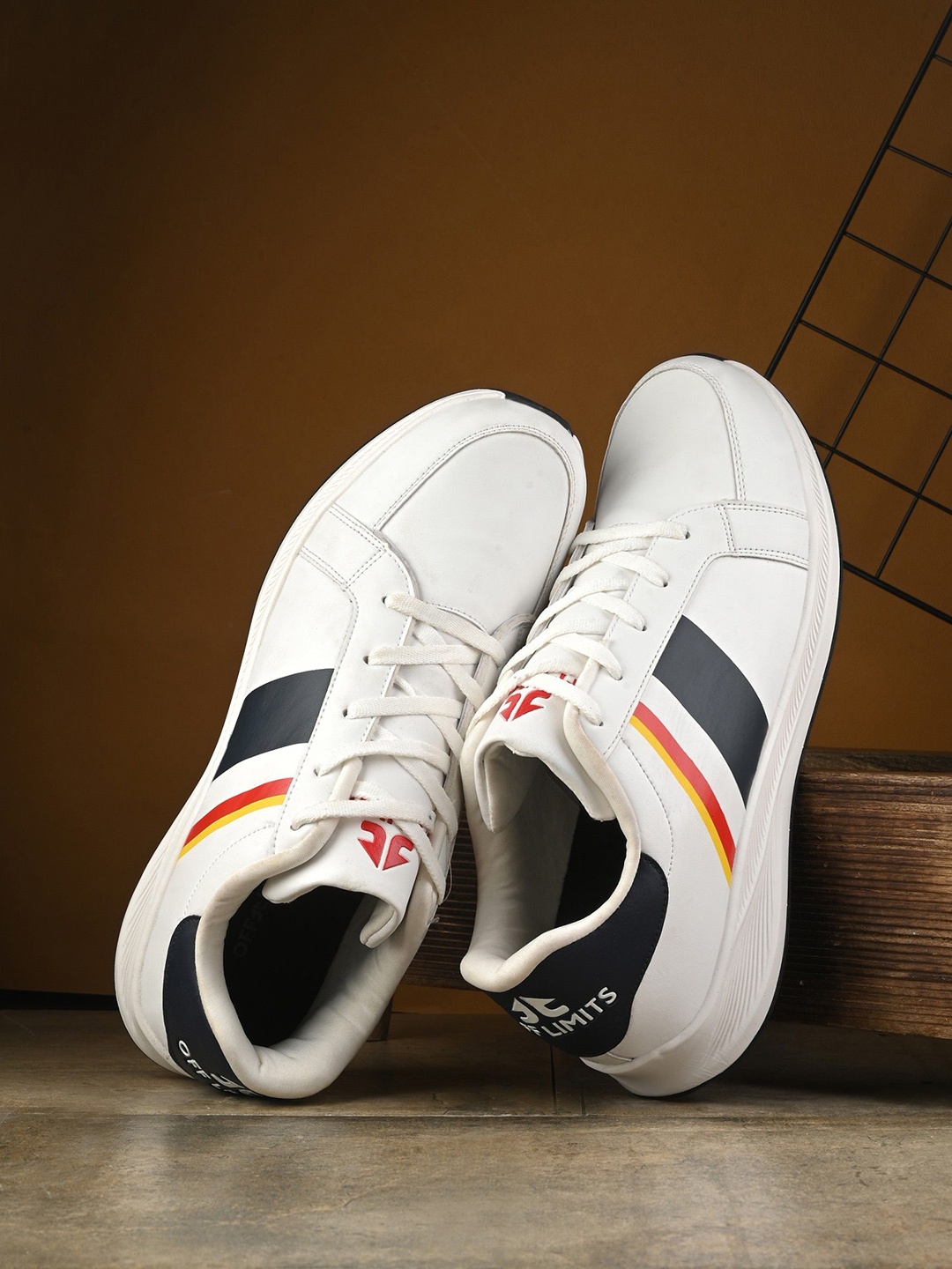 

OFF LIMITS Men Sneakers, Off white
