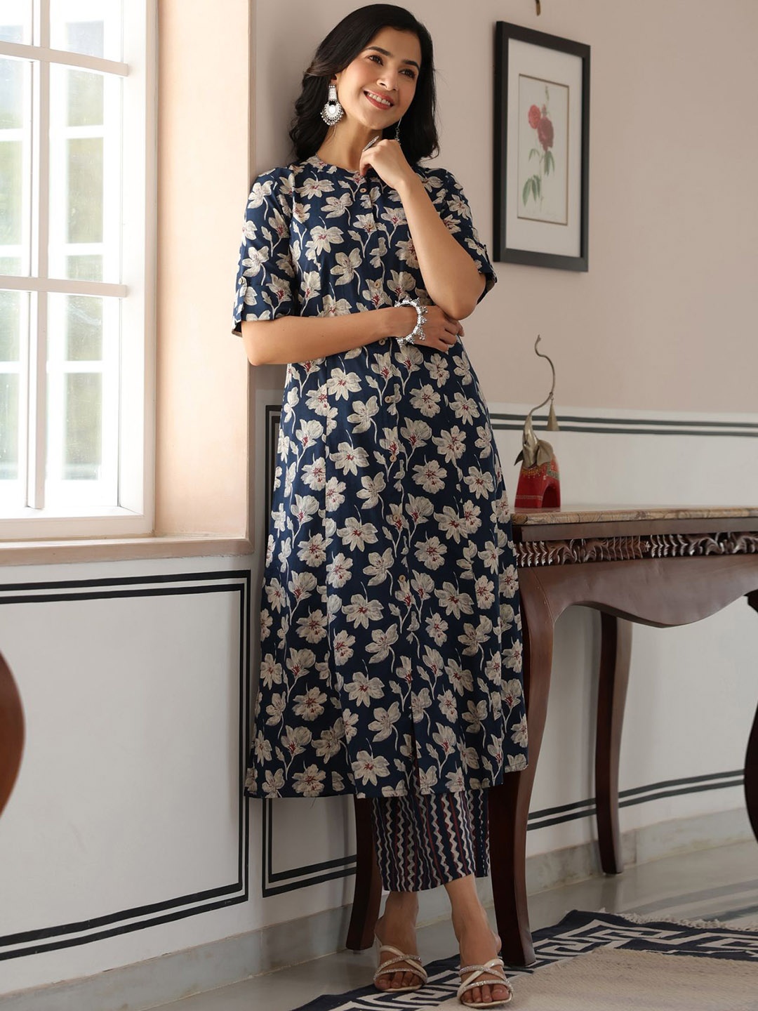

PIROH Women Printed Regular Pure Cotton Kurta with Trousers, Blue