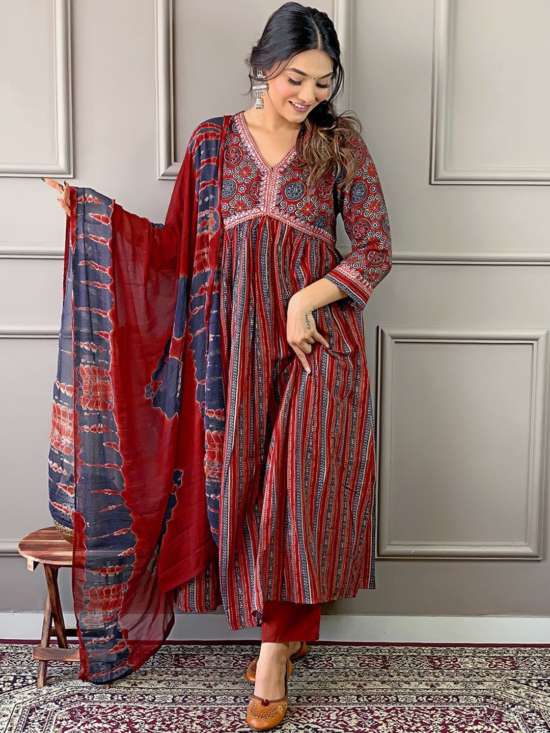 

KALINI Women Floral Printed Empire Pure Cotton Kurta with Trousers & With Dupatta, Maroon