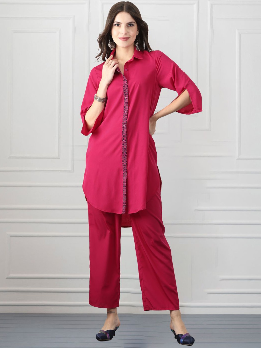 

SHAYE Women Flared Sleeves Floral Crepe Pathani Kurta, Pink