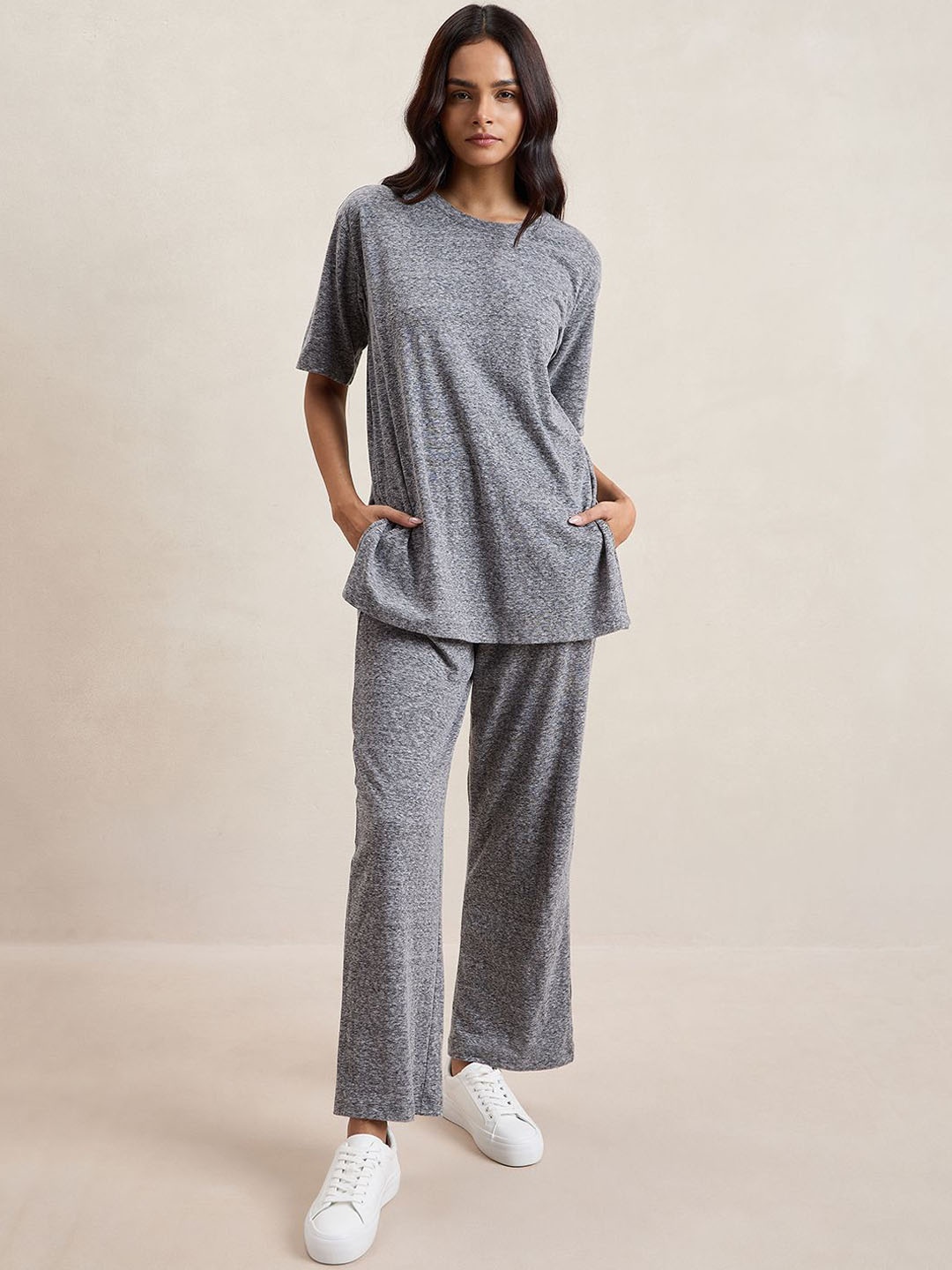 

Femella Top With Trousers Co-Ords, Grey