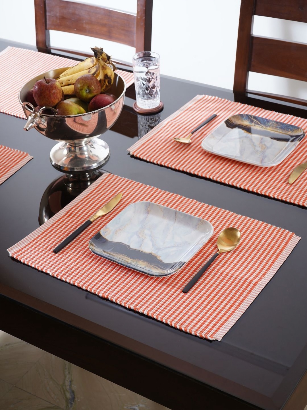 

CDI 5-Pcs Red & White Checked Rectangular Table Placemats