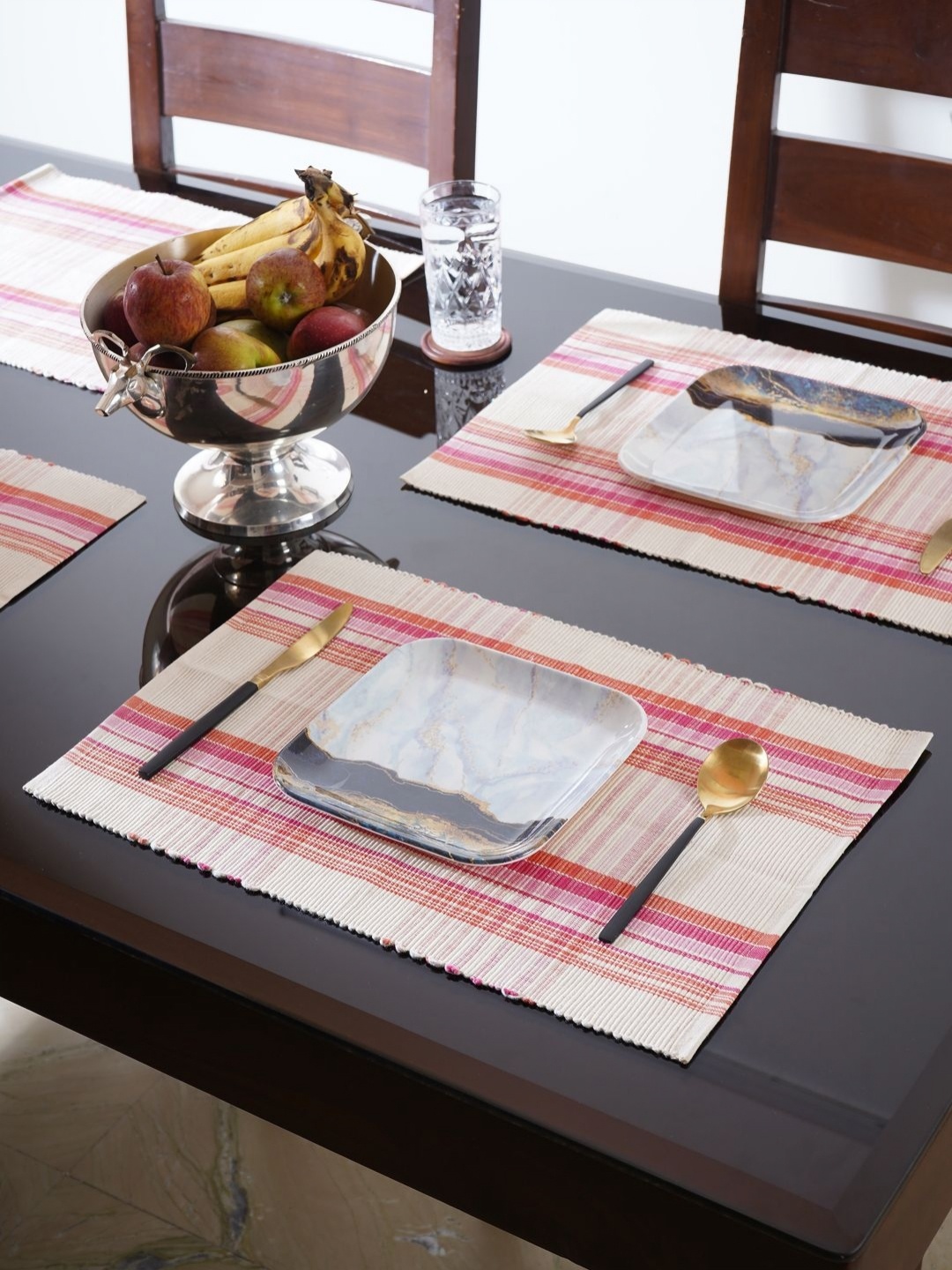 

CDI 5-Pcs White & Red Checked Rectangular Table Placemats