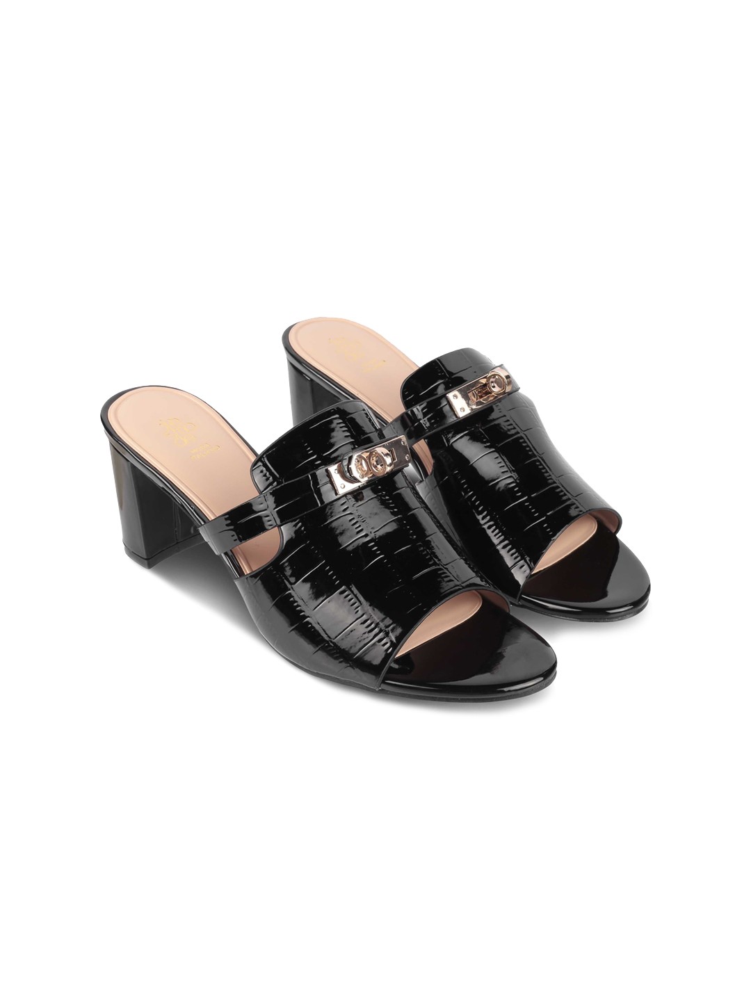 

Tresmode Block Pumps with Buckles, Black