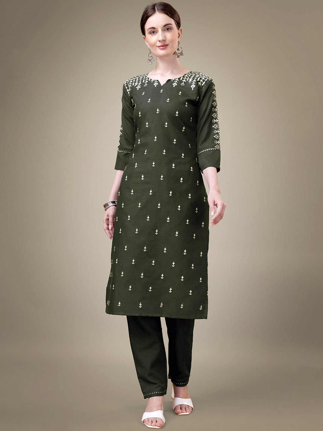 

BERISTON Women Floral Embroidered Regular Sequinned Kurta with Trousers, Green