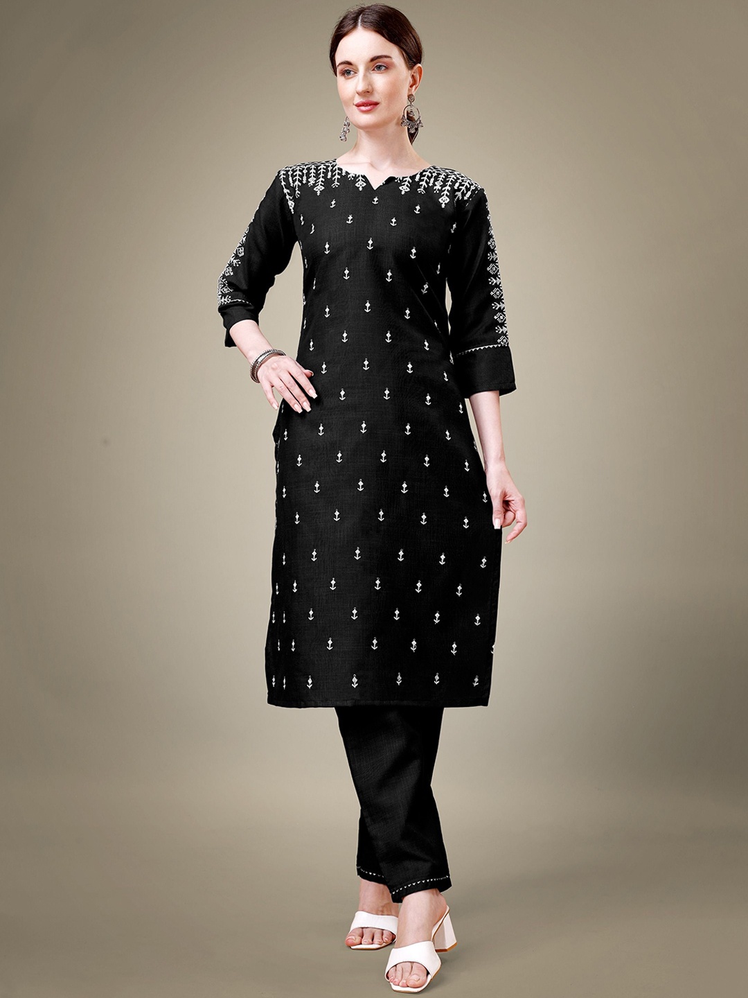 

BERISTON Women Floral Embroidered Regular Sequinned Kurta with Trousers, Black