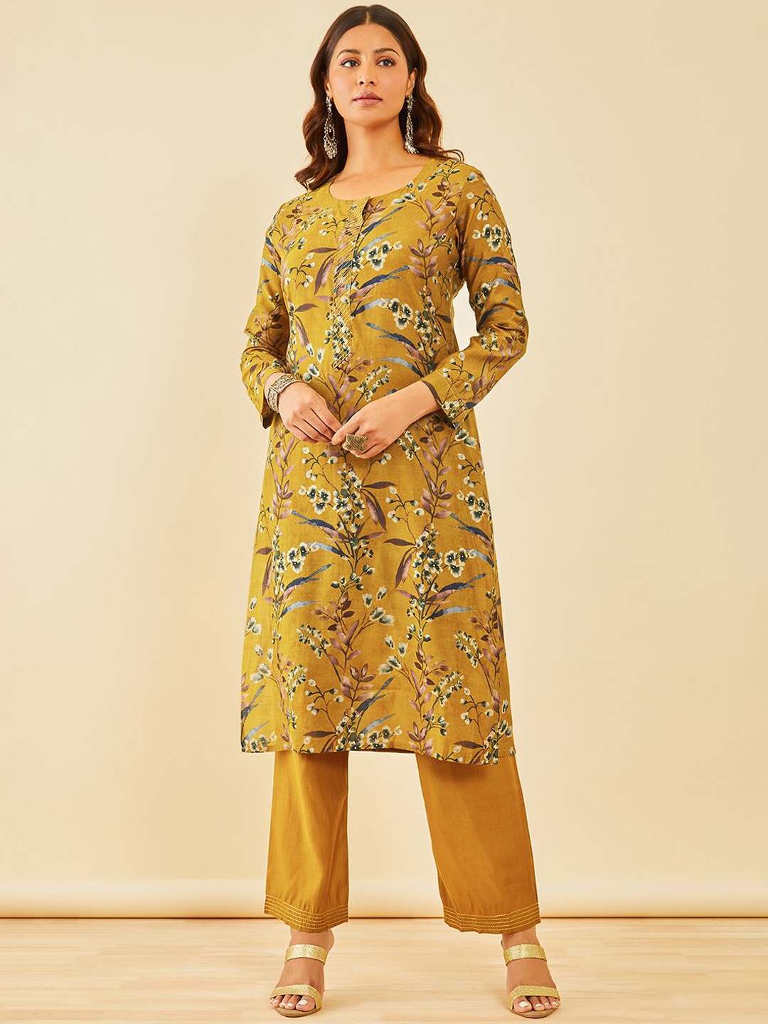 

Soch Women Floral Printed Regular Kurta with Palazzos, Olive