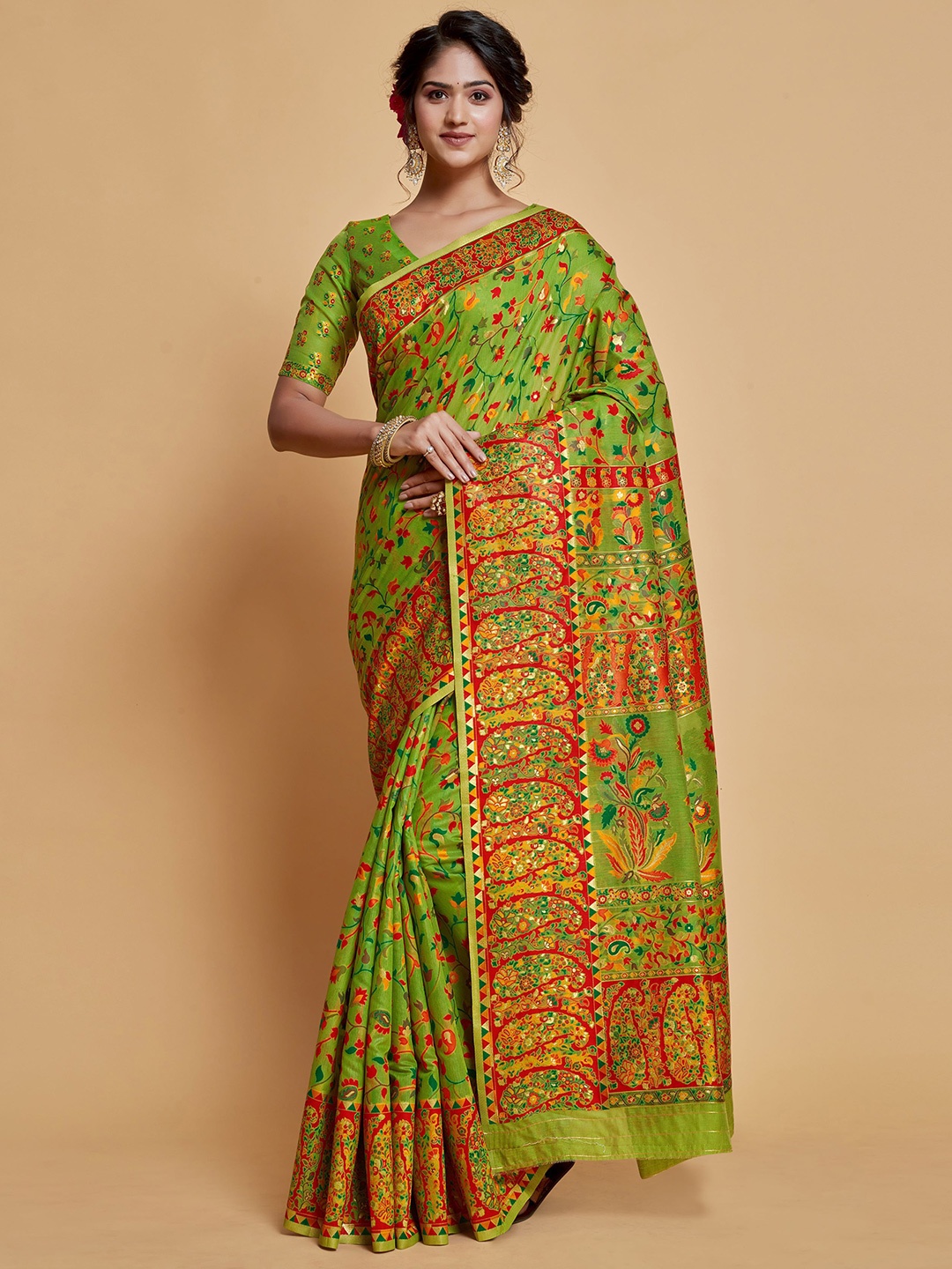 

HEER FASHION Floral Zari Silk Blend Banarasi Saree, Green