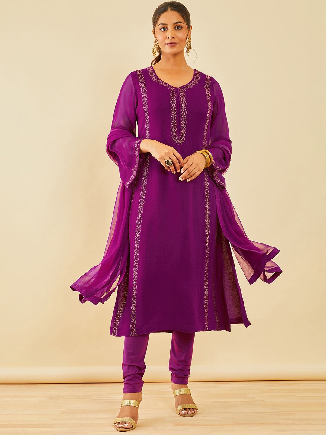 

Soch Women Regular Beads and Stones Kurta with Churidar & With Dupatta, Magenta