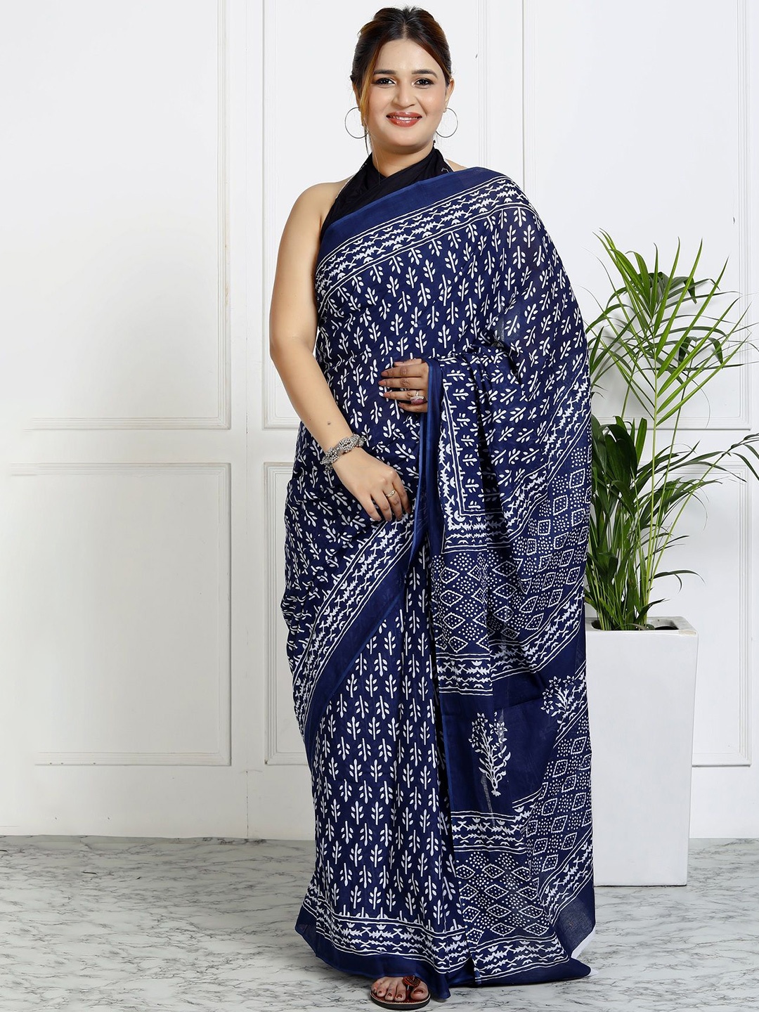 

JAIPURI PRINT Ethnic Motifs Pure Cotton Block Print Saree, Blue