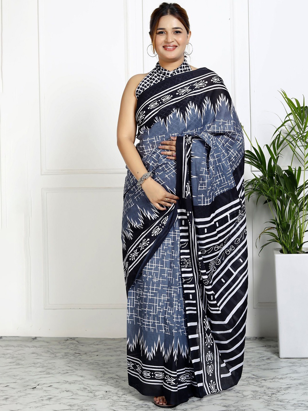 

JAIPURI PRINT Pure Cotton Ikat Saree, Blue