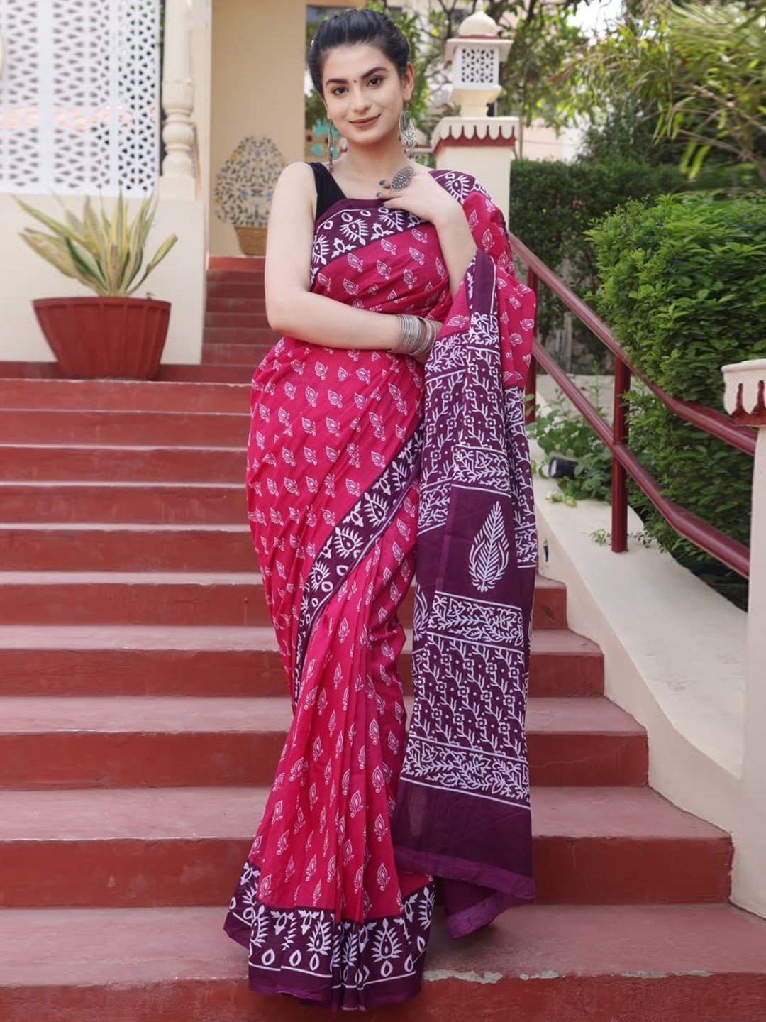

JAIPURI PRINT Floral Pure Cotton Block Print Saree, Pink