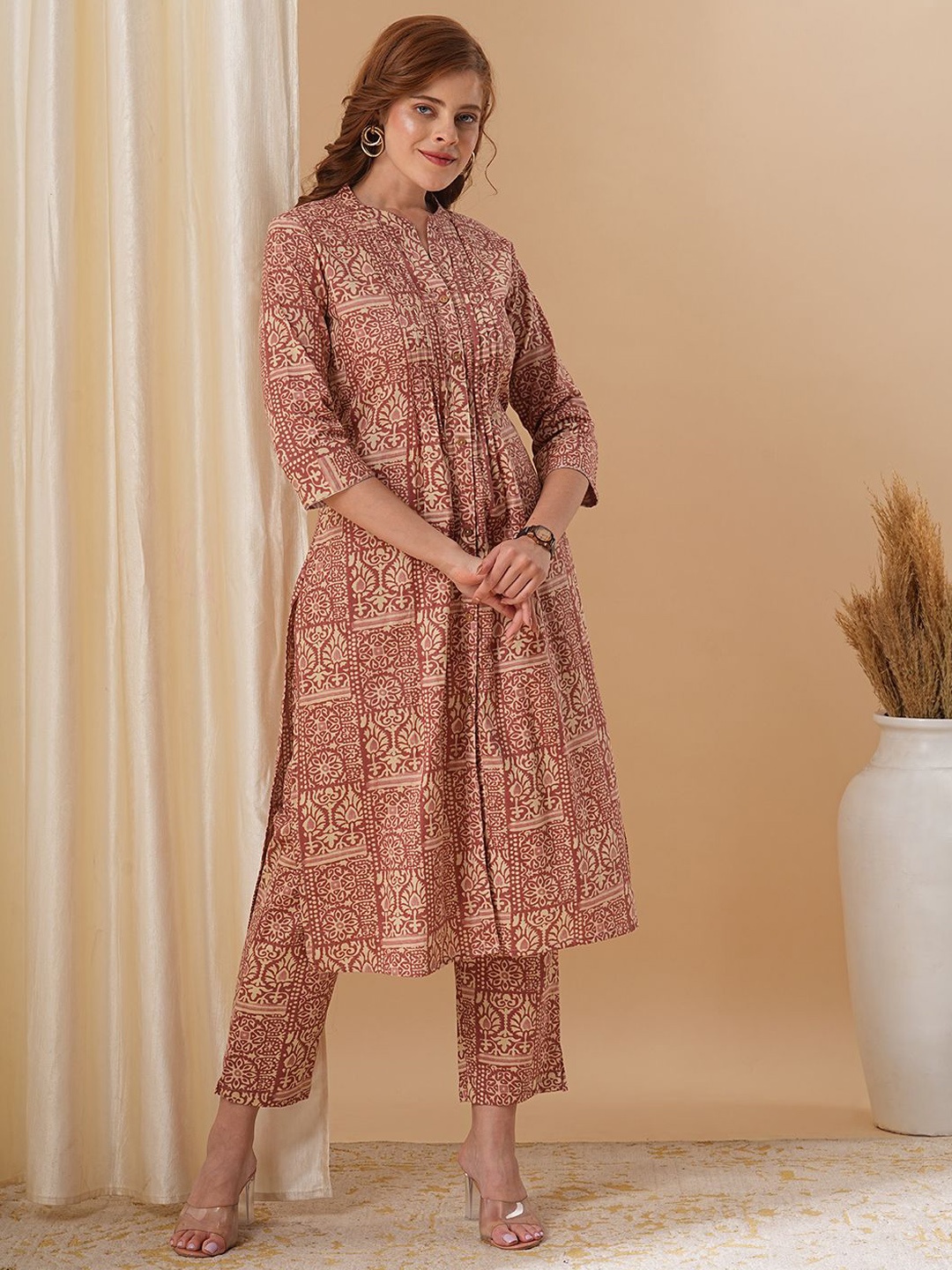 

FASHOR Printed Mandarin Collar Kurta & Palazzos Co-Ords, Brown