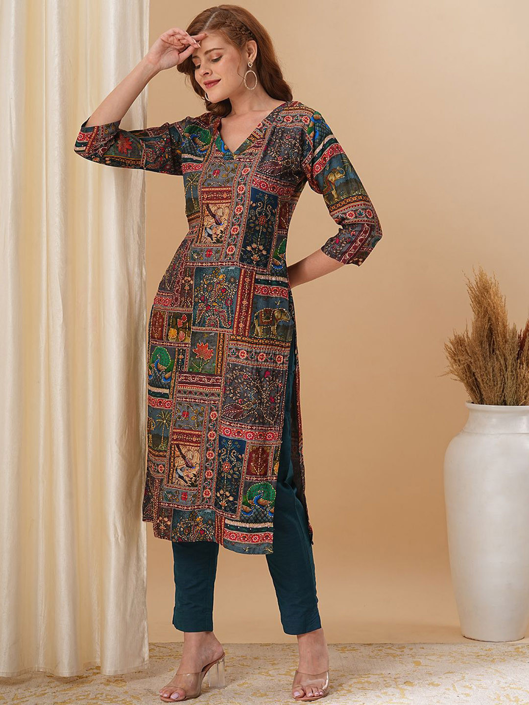 

FASHOR Women Ethnic Motifs Printed Sequinned Kurta, Multi