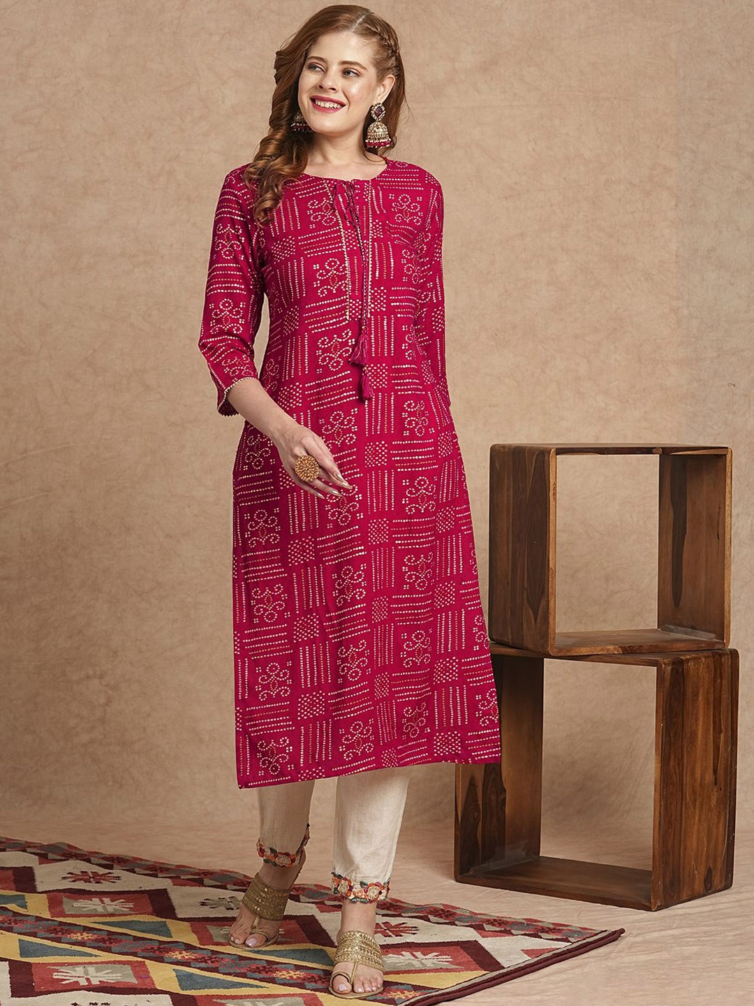 

FASHOR Women Ethnic Motifs Printed Mirror Work Kurta, Magenta