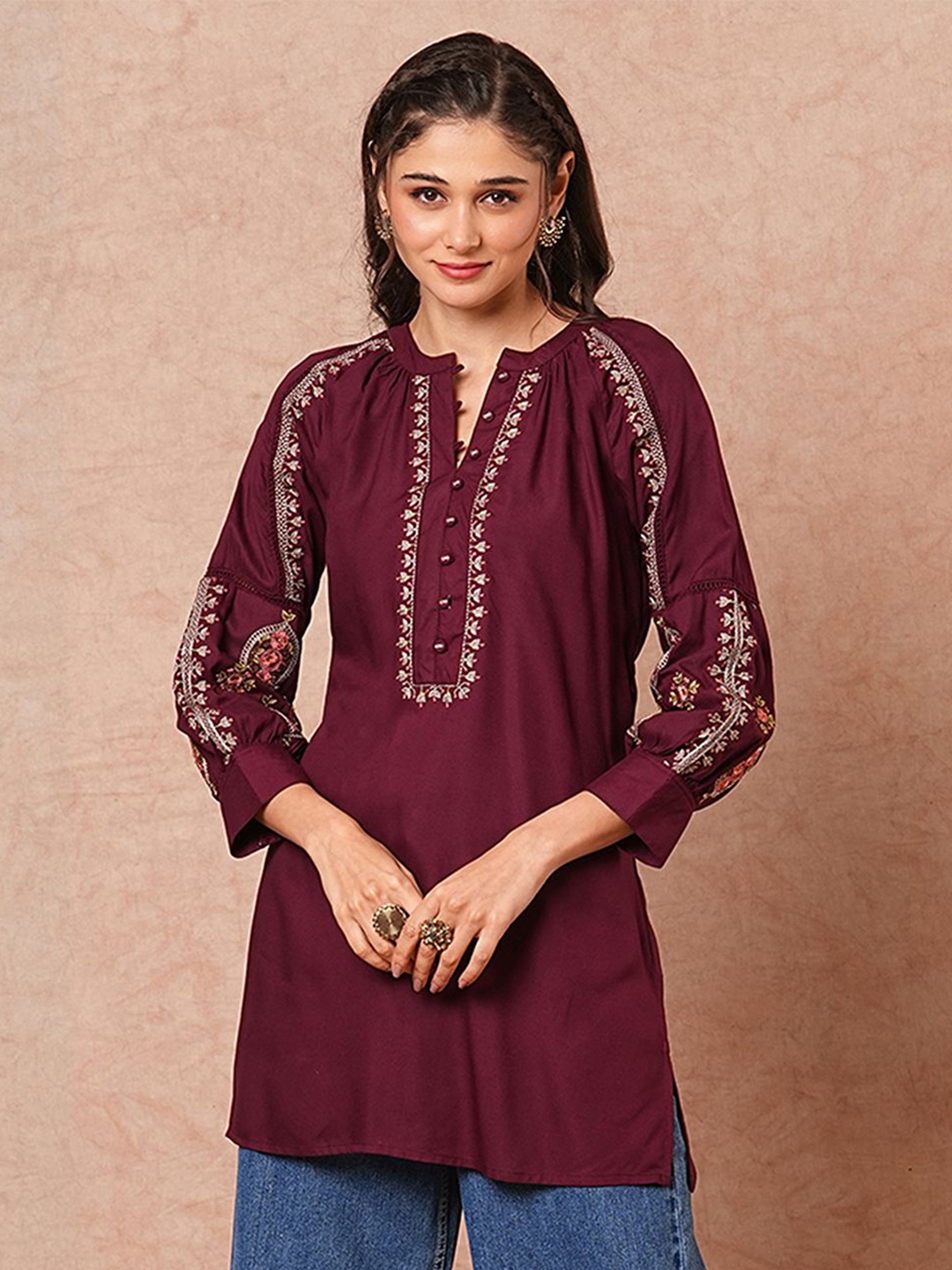 

FASHOR Floral Embroidered Thread Work Thread Work Kurti, Burgundy