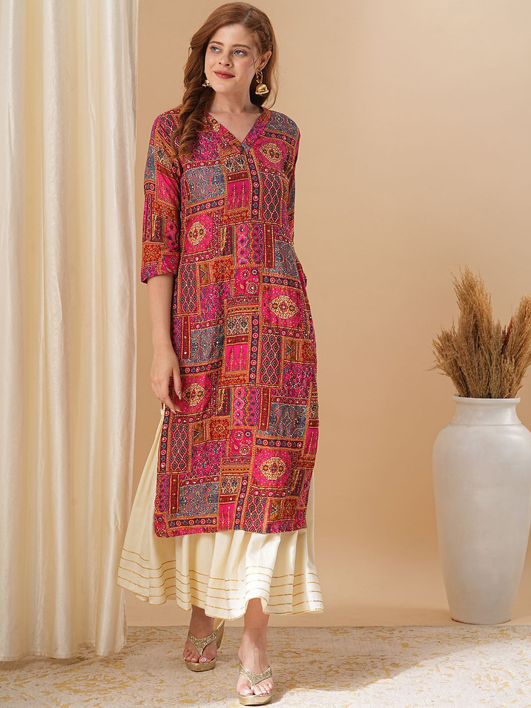 

FASHOR Women Printed Flared Sleeves Mirror Work Anarkali Kurta, Pink